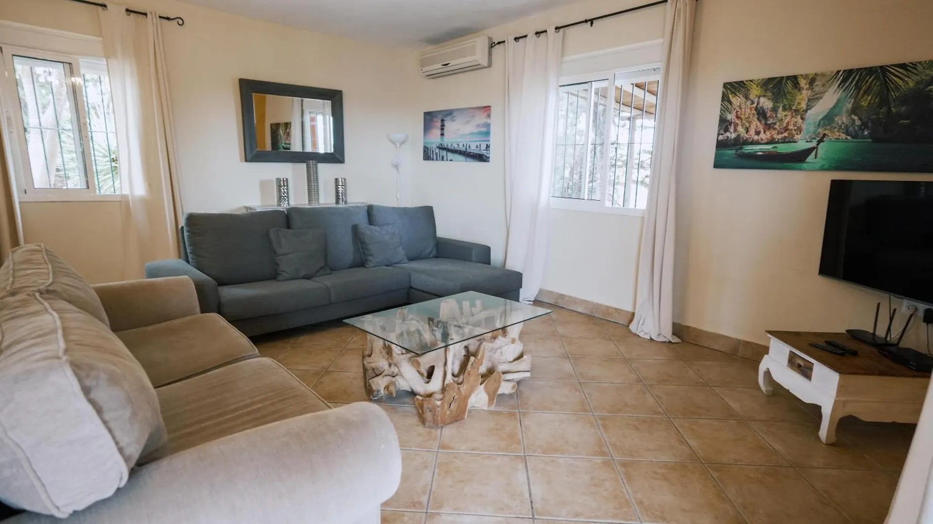 Casa Rural Los Garrovillos By Fontanilla Del Mar Holidays Rentals Conil De La Frontera
