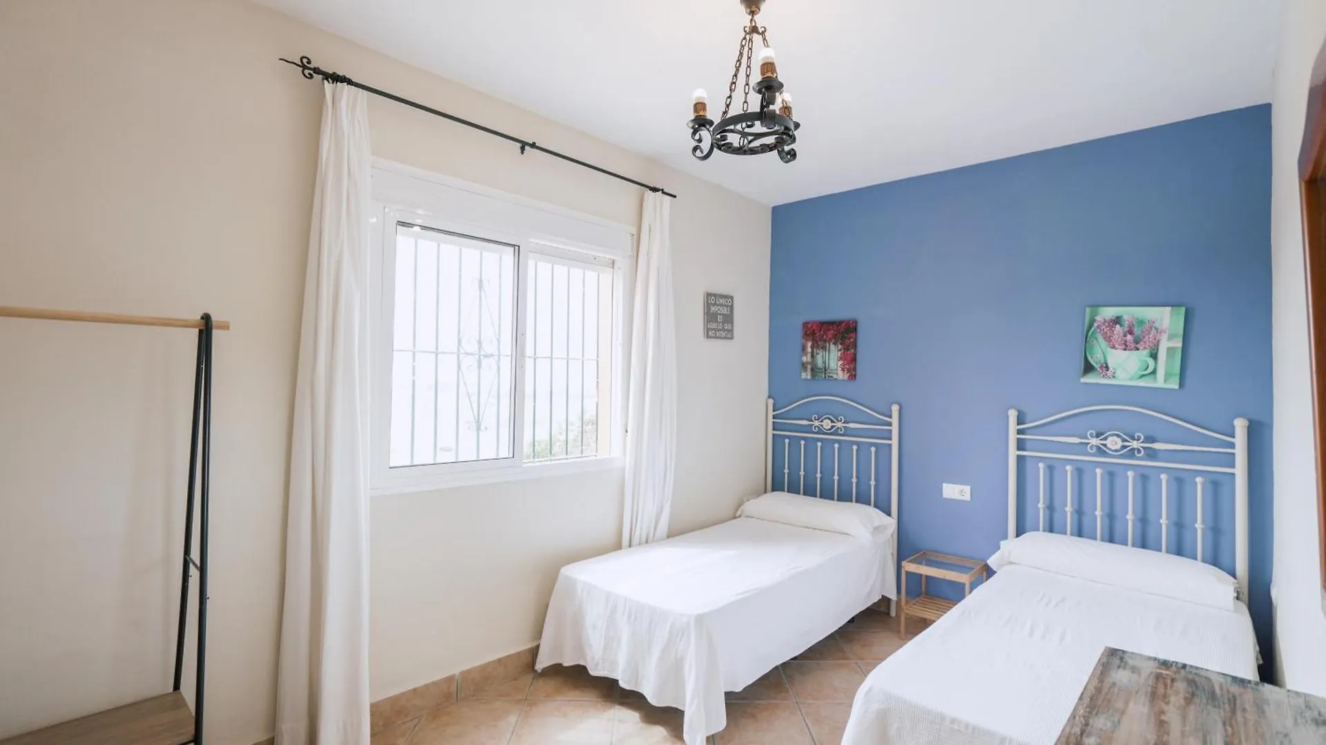 Casa Rural Los Garrovillos By Fontanilla Del Mar Holidays Rentals Conil De La Frontera 0*,  Spain
